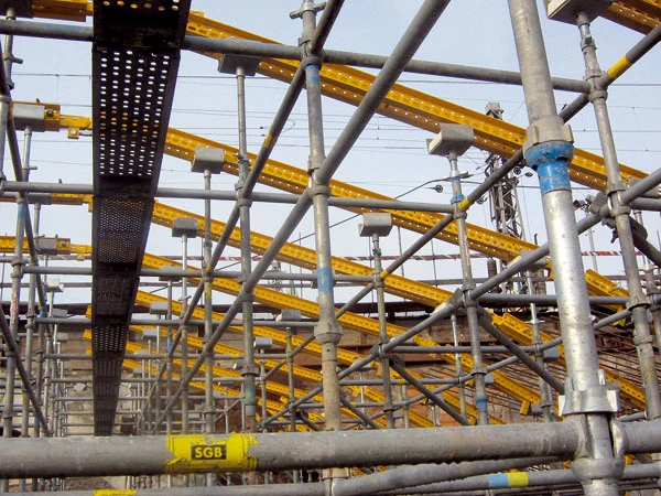 Construction scaffolding system
